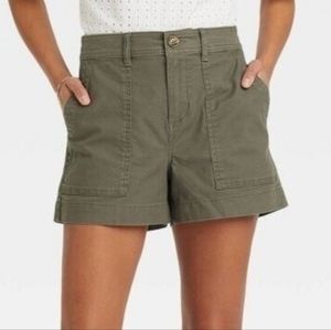 A NEW DAY: Olive Green High Rise Shorts